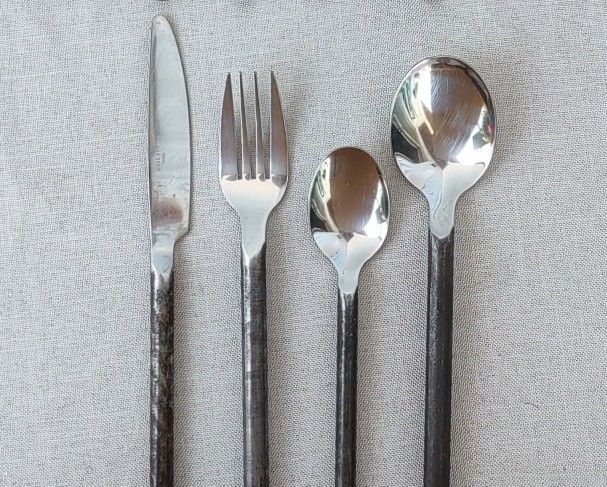 Pottery Barn Westelm Forged Flatware Eight Pieces Excellent Condition