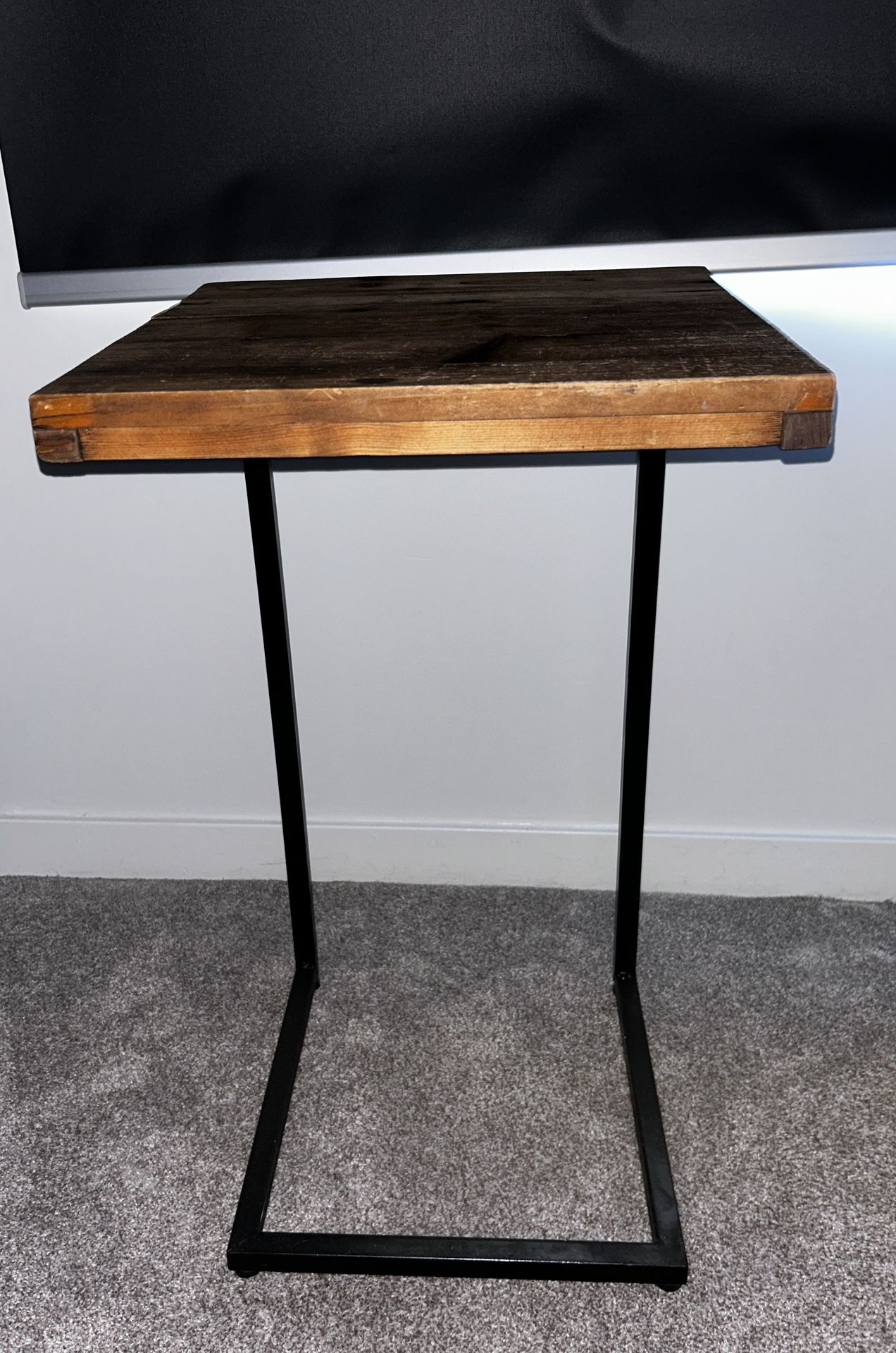  End Table/NightStand