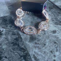 nice jewelry 