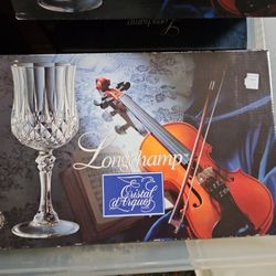 Crystal goblets
By long champ