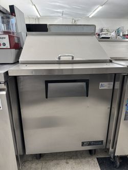 True 27” Commercial Megatop Sandwich Prep Table 