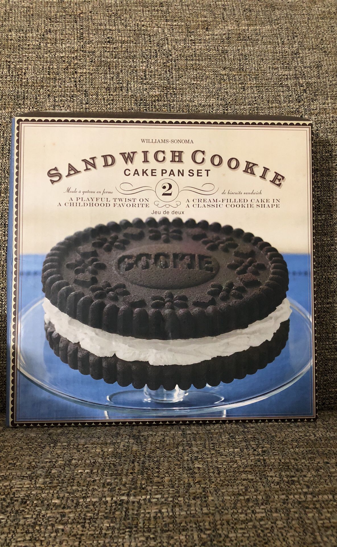Williams - Sonoma Cake Pan Set Of 2 Pcs. Please see all the pictures and read the description