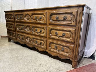 BAKER Country French Carved Oak Nine Drawer Dresser