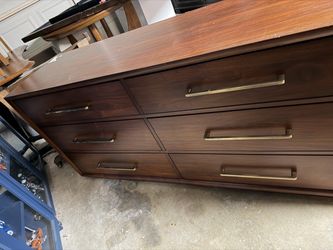 Marina del Rey dresser