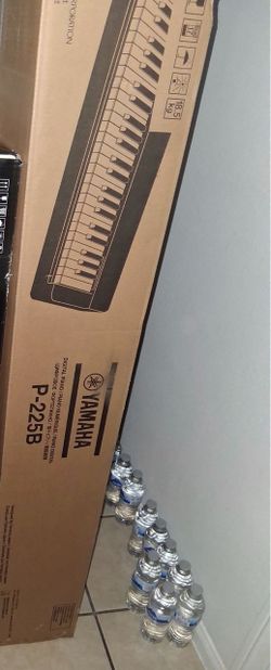 Yamaha P-225B Digital Piano