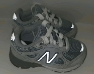 New Balance 990v4 Baby Shoes Size 4 Gray