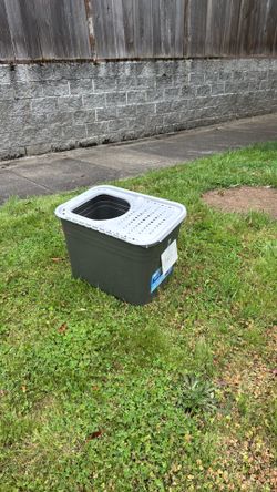 Free Cat Box