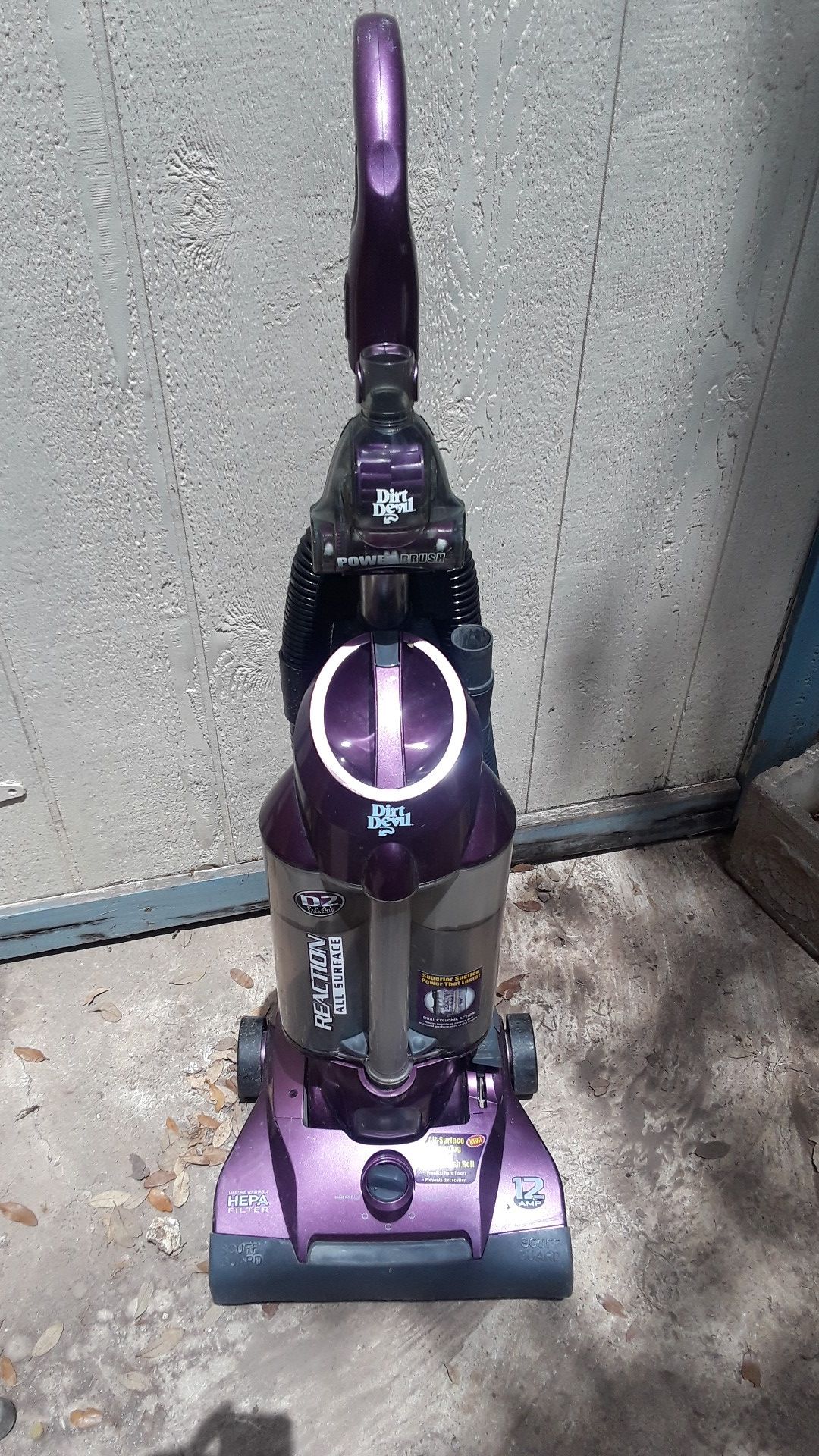 Dirt Devil Reaction D2 Vacuum cleaner