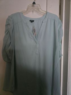 🖤Torrid light blue dressy top size3x NEW $15🖤