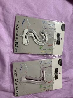 Foil balloon number 2 and 7
