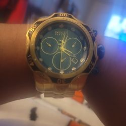 2 Invicta Watches 