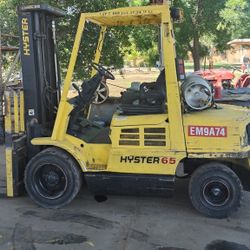 Forklift Hyster Pneumatic 6,000 Lb Capacity
