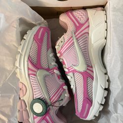 W Nike Zoom Vomero 5