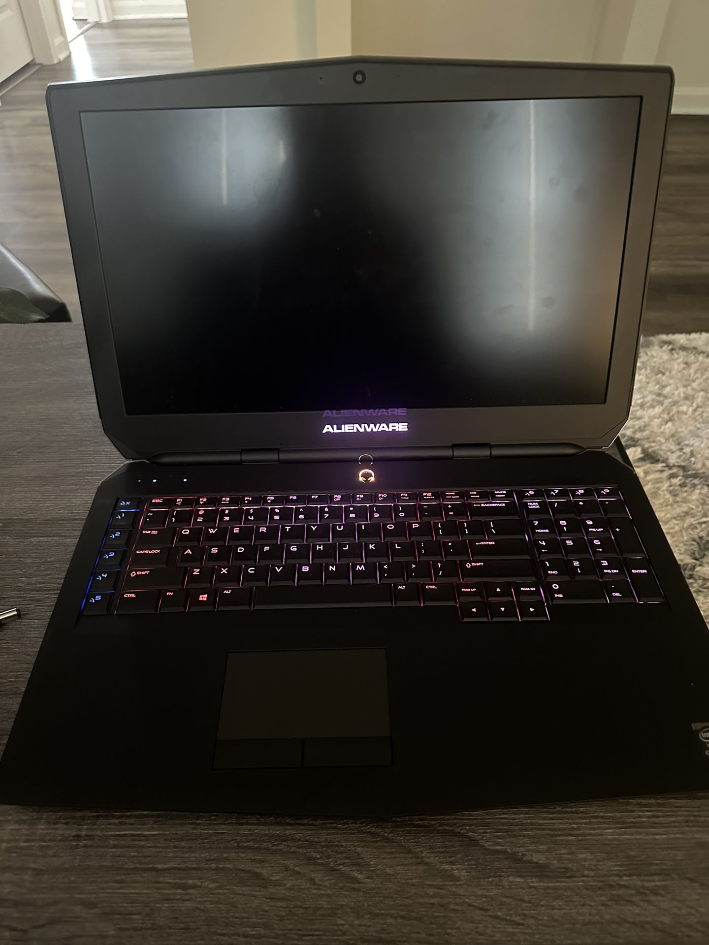 alienware 17 8.00 gb