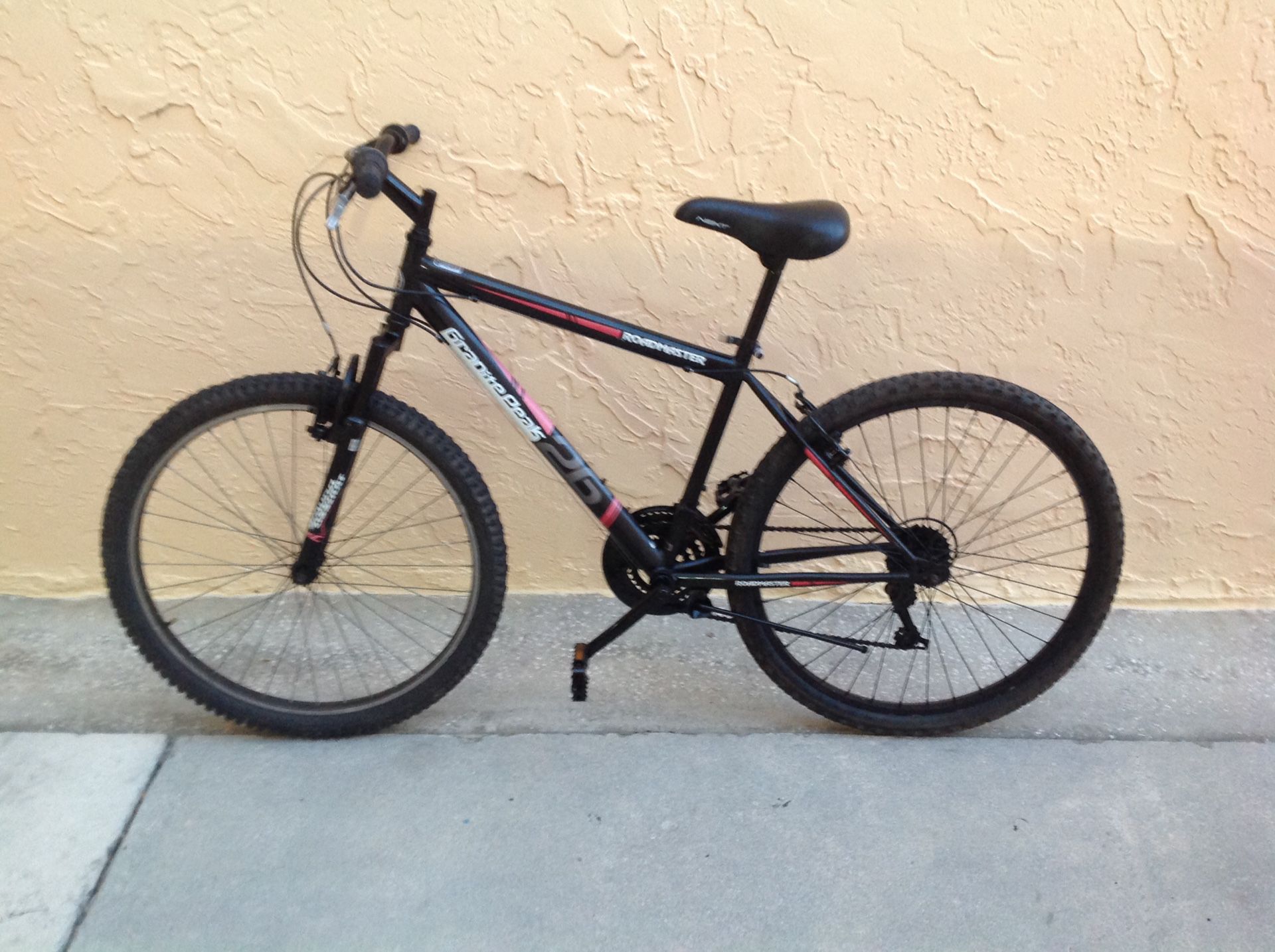 BICYCLE ROADMASTER 18 SPEED EXCELLENT CONDITION