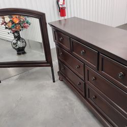 Porter 7 Drawer Dresser and Mirror Very Nice 