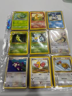 Pokémon Trading Cards Lot Collection