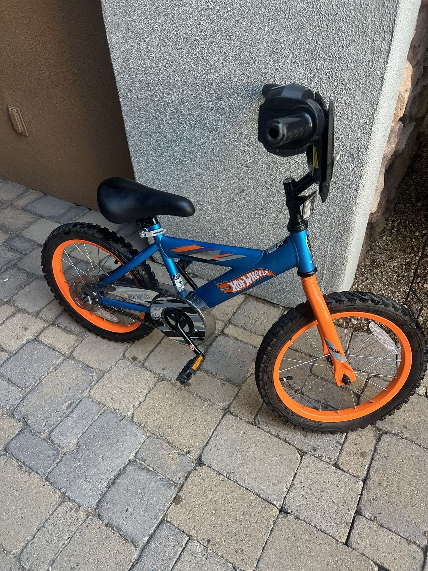 16" Dynacraft Hot Wheels, Boys BMX Bike, Kids Age 5-7 Years, Blue
