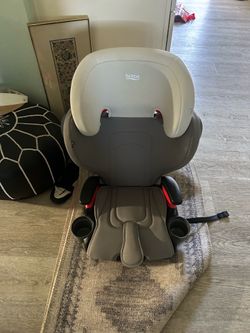Kids car seat britax