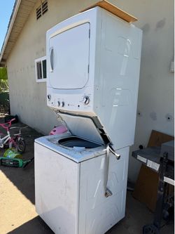 Stackable washer/dryer