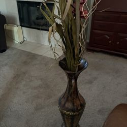 Metal Decorative pot
