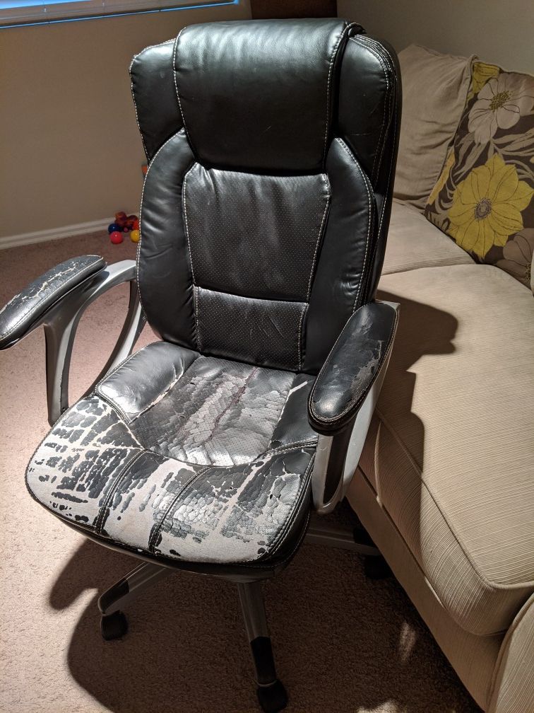 Free computer chair