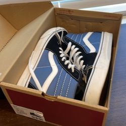 Women’s Vans size 9