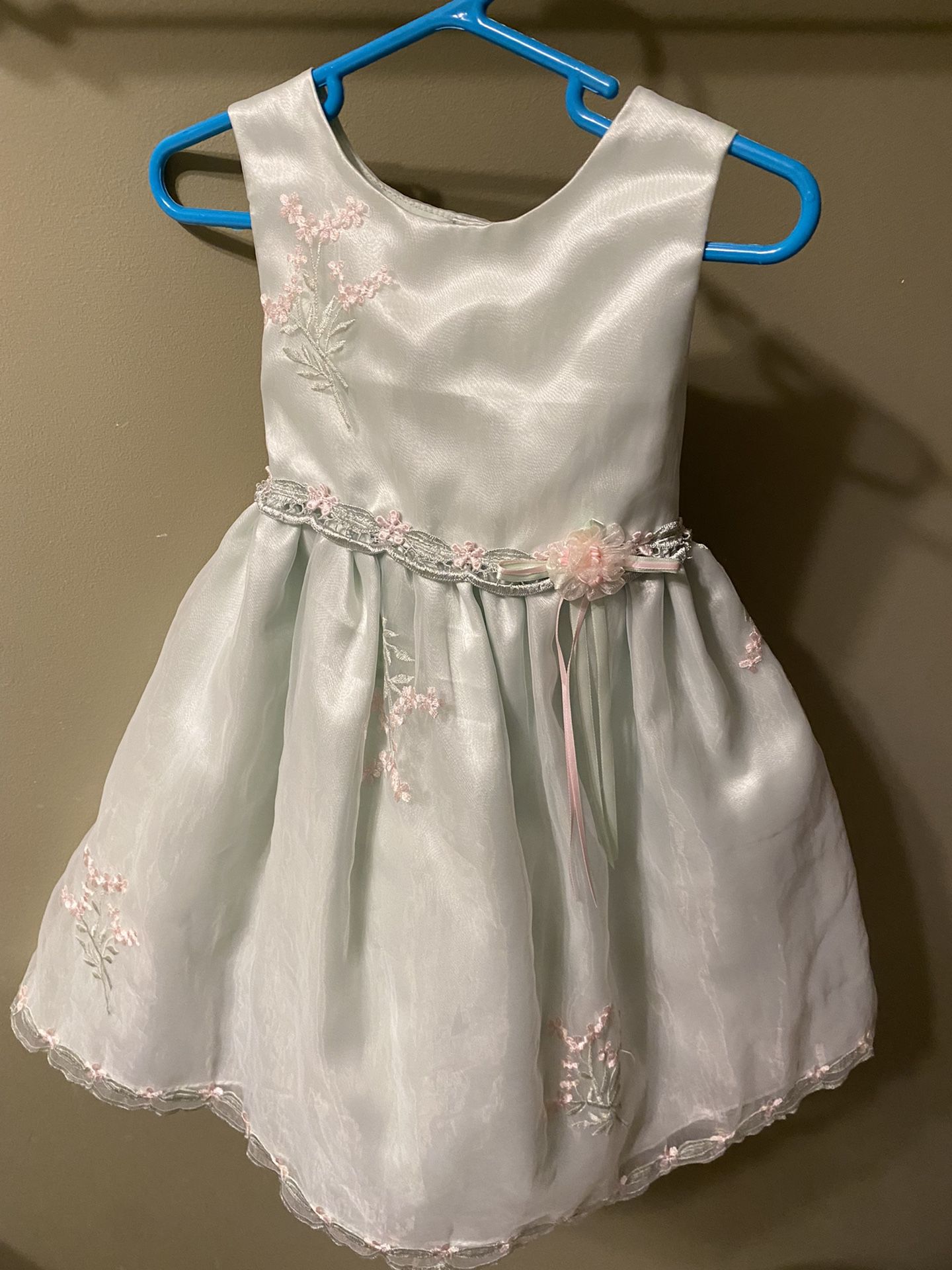 Elegant Muneca Party/holiday Dress 3T Embroidery Satin 