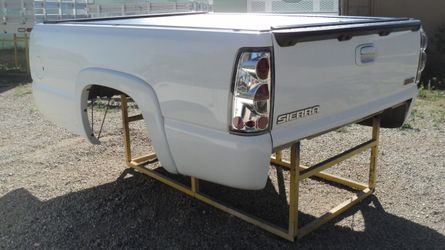 #JUST SOLD#99-07 GMC/Chevy 8' Long-Optional "AMERICAN COVERS" RollTop. auto parts accessories