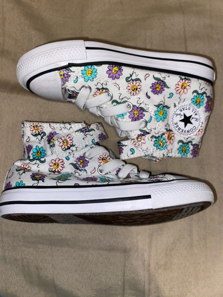 Converse Shoes With Flowers Size 8c