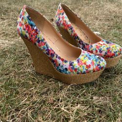 Floral Wedges 