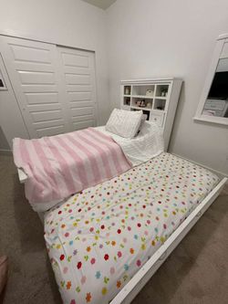 Cottage White Twin Bedroom Set