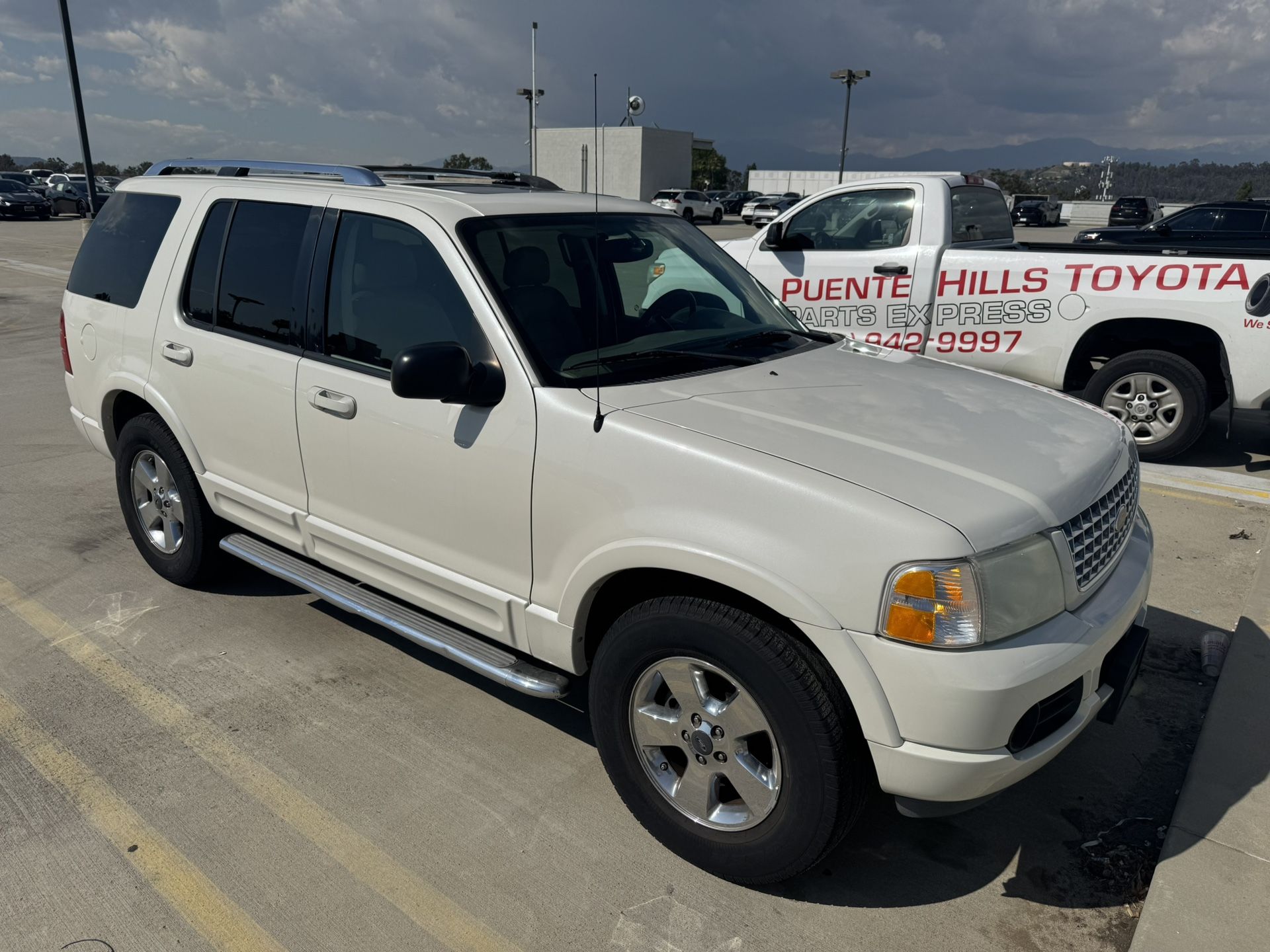 2004 Ford Explorer
