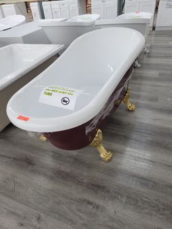Clawfoot bathtub 68"