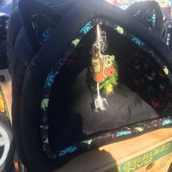 Nice Small pet igloo only $15 firm
