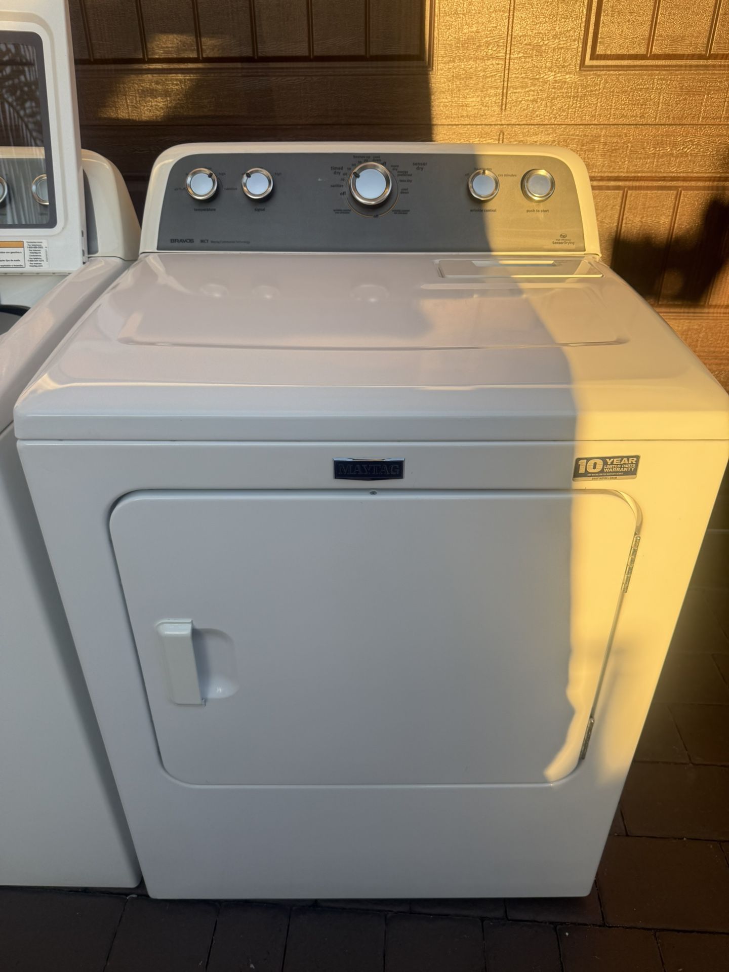 MAYTAG BRAVOS DRYER