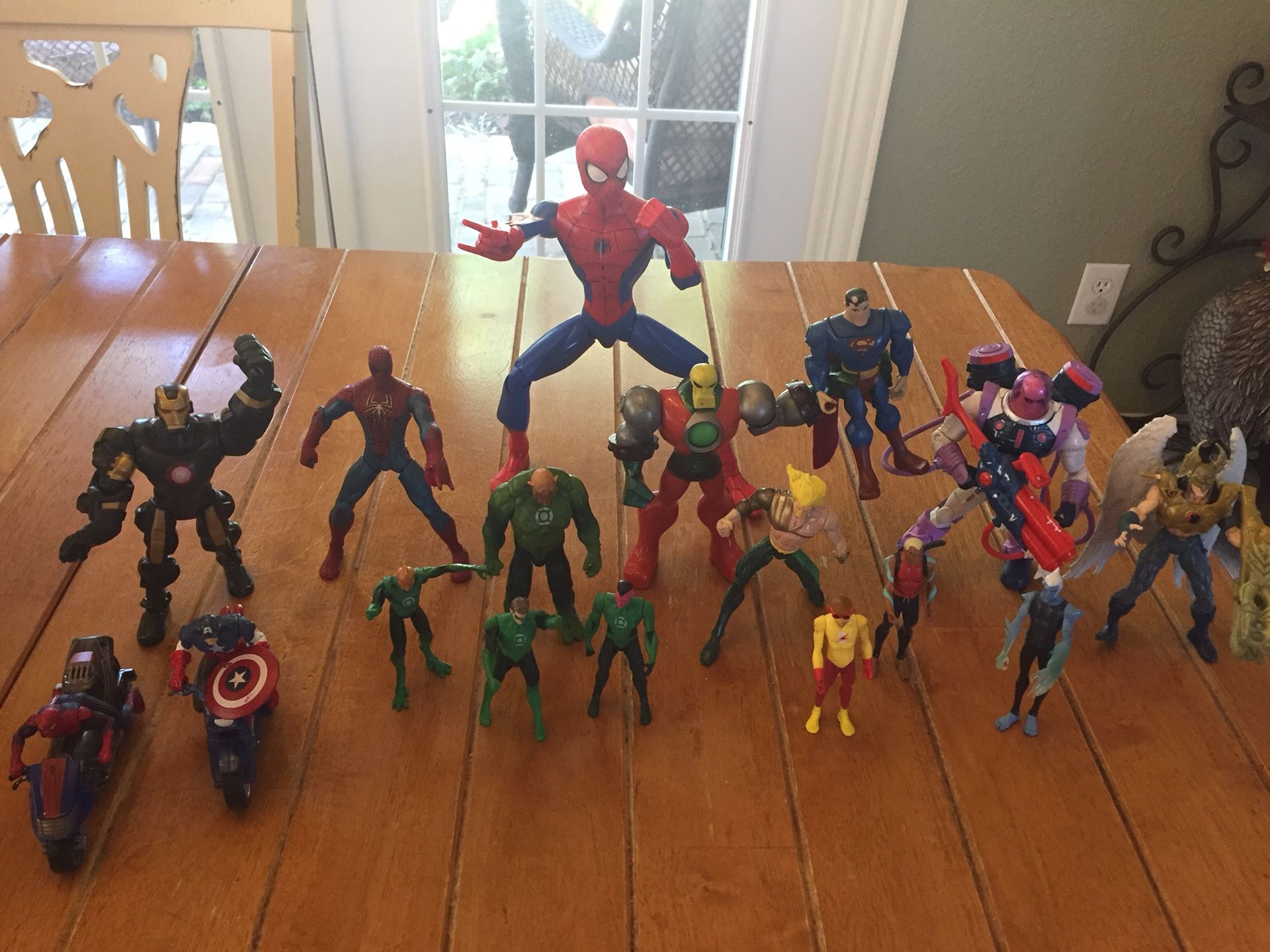 MARVEL DC Action Figure Lot