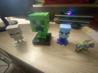 Minecraft & Pokemon Figure Bundle - Light Up Creeper, Skeleton, Evoker, Zacian⁠
