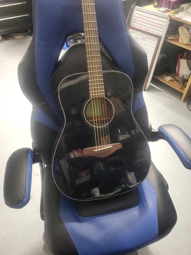 Yamaha Acoustic FG800 Guitar
