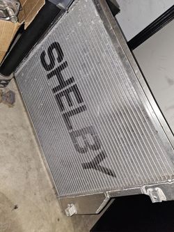 Radiator Fit Mustang 05-14