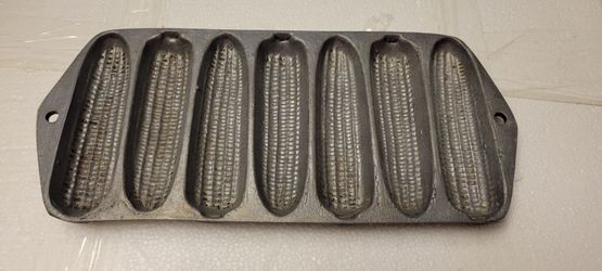 Vintage Cast Iron Corn Bread Mold