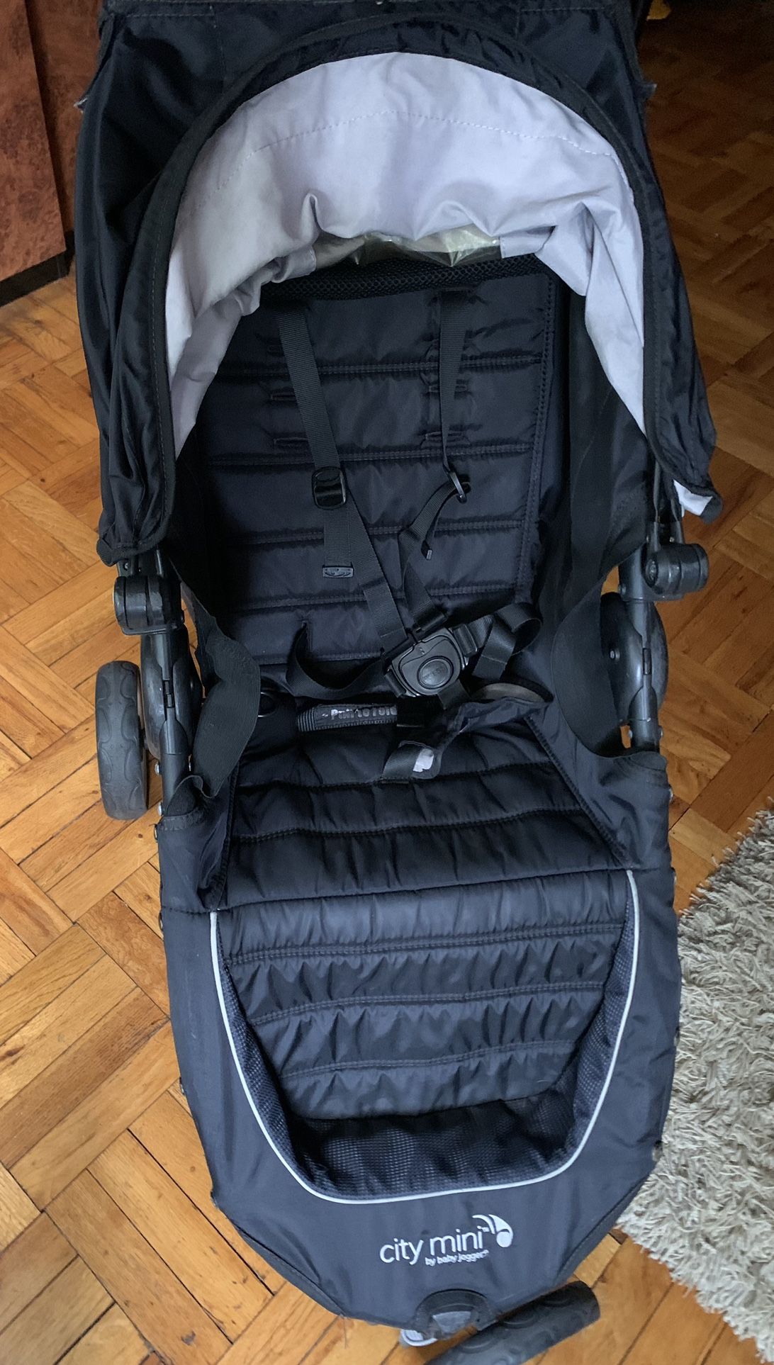 City Mini Jogger Stroller 1-hand Fold P/up Sheepshead Bay Brooklyn NY 