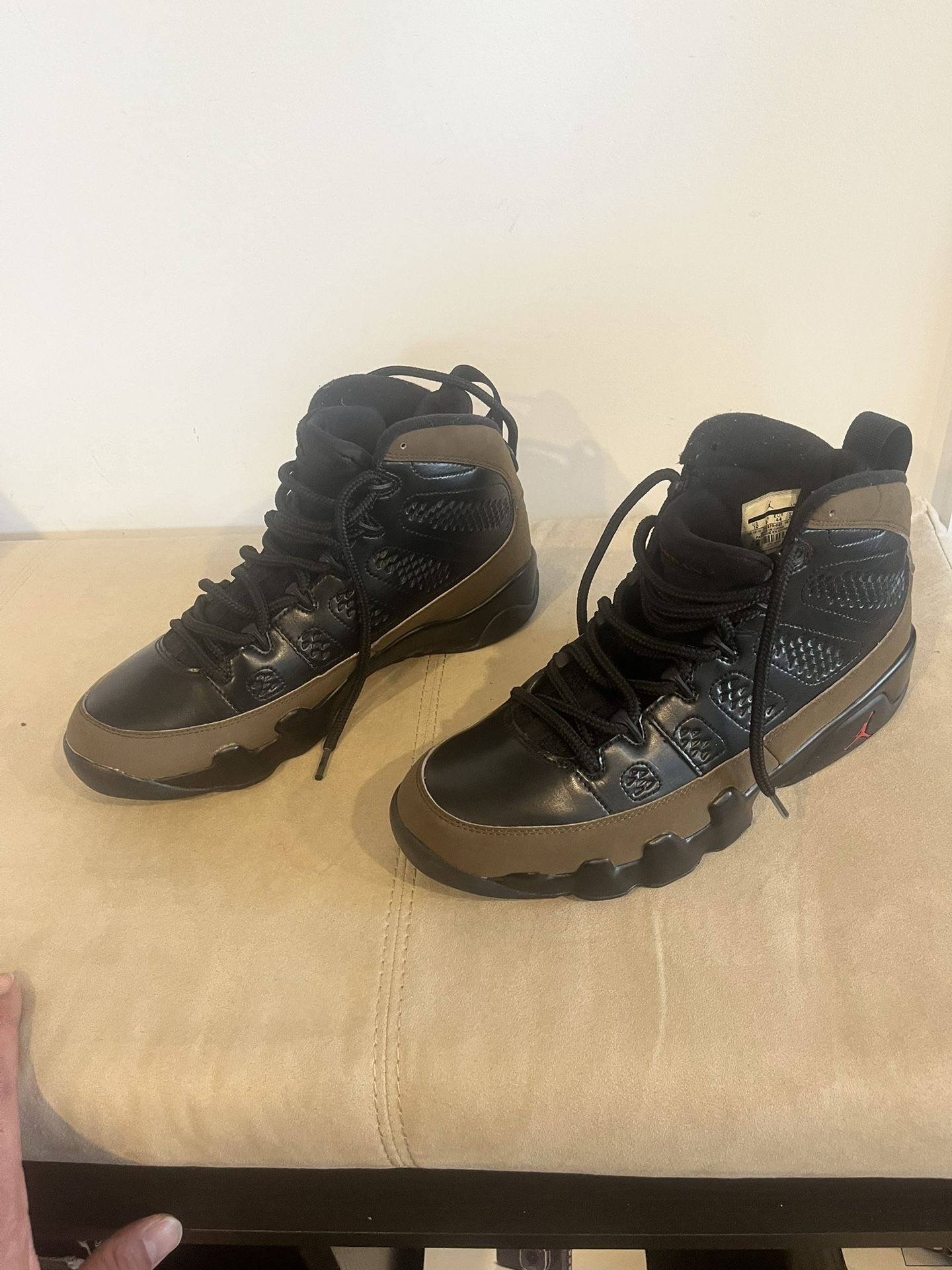 Jordan Retro 9 Olive