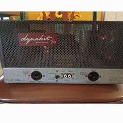 Dynakit  Stereo 70 Tube Amplifier Powers Up