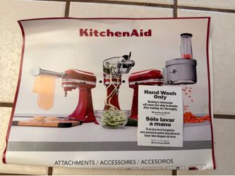 Used KitchenAid 5qt stand mixer with attachment color: Red with box  Model: Professional 5 plus