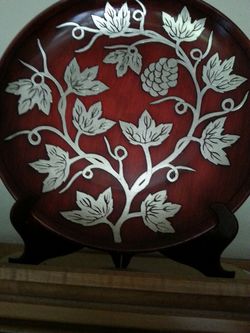 ORIENTAL DECOR A RED SILVER GRAPE TREE PLATE With Wooden Stand.