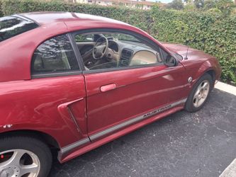2004 Ford Mustang