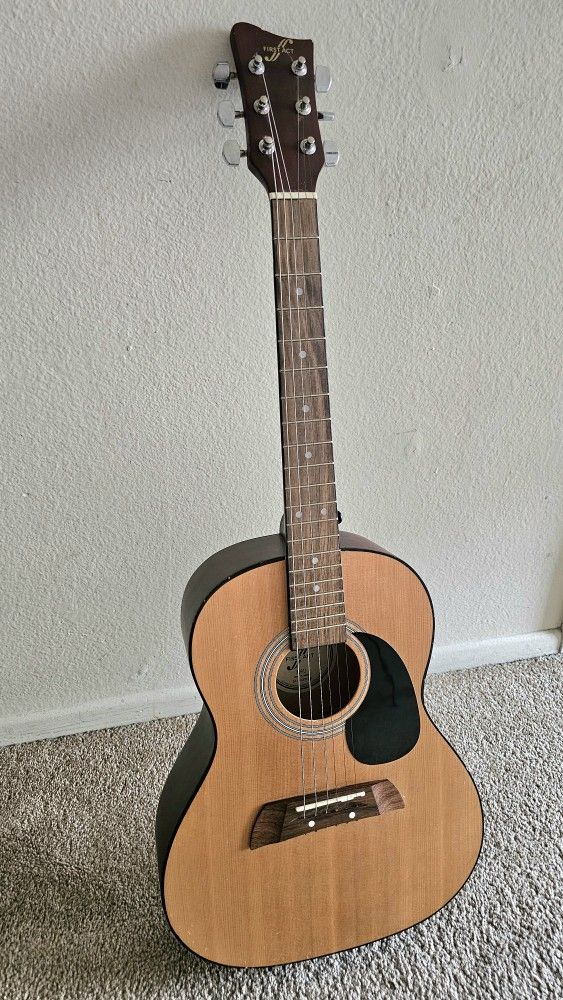 Guitar First Act 36". Glendale.