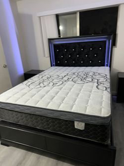Queen Size Mattress Pillow Top New