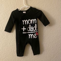 0-3 Months Black Mom + Dad = Me ❤️ Romper